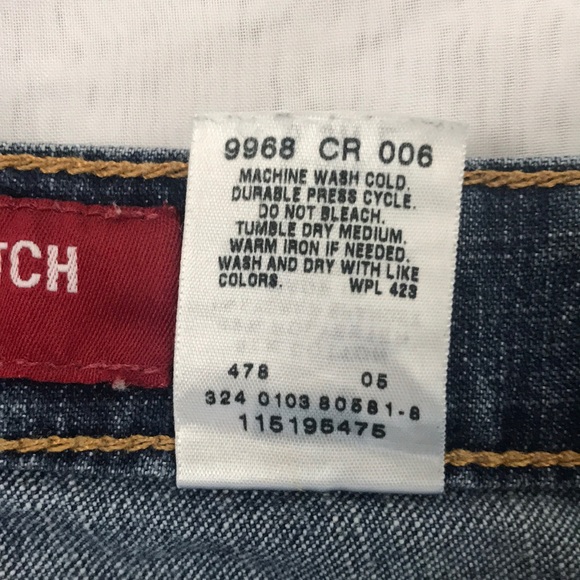 Levi’s 519 distressed edge cutoffs Size 5 Jr - Picture 5 of 5